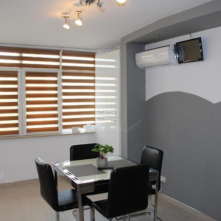 Denis Apartament Турда Экстерьер фото