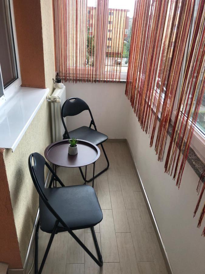 Denis Apartament Турда Экстерьер фото