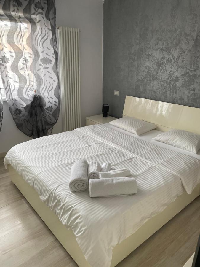 Denis Apartament Турда Экстерьер фото