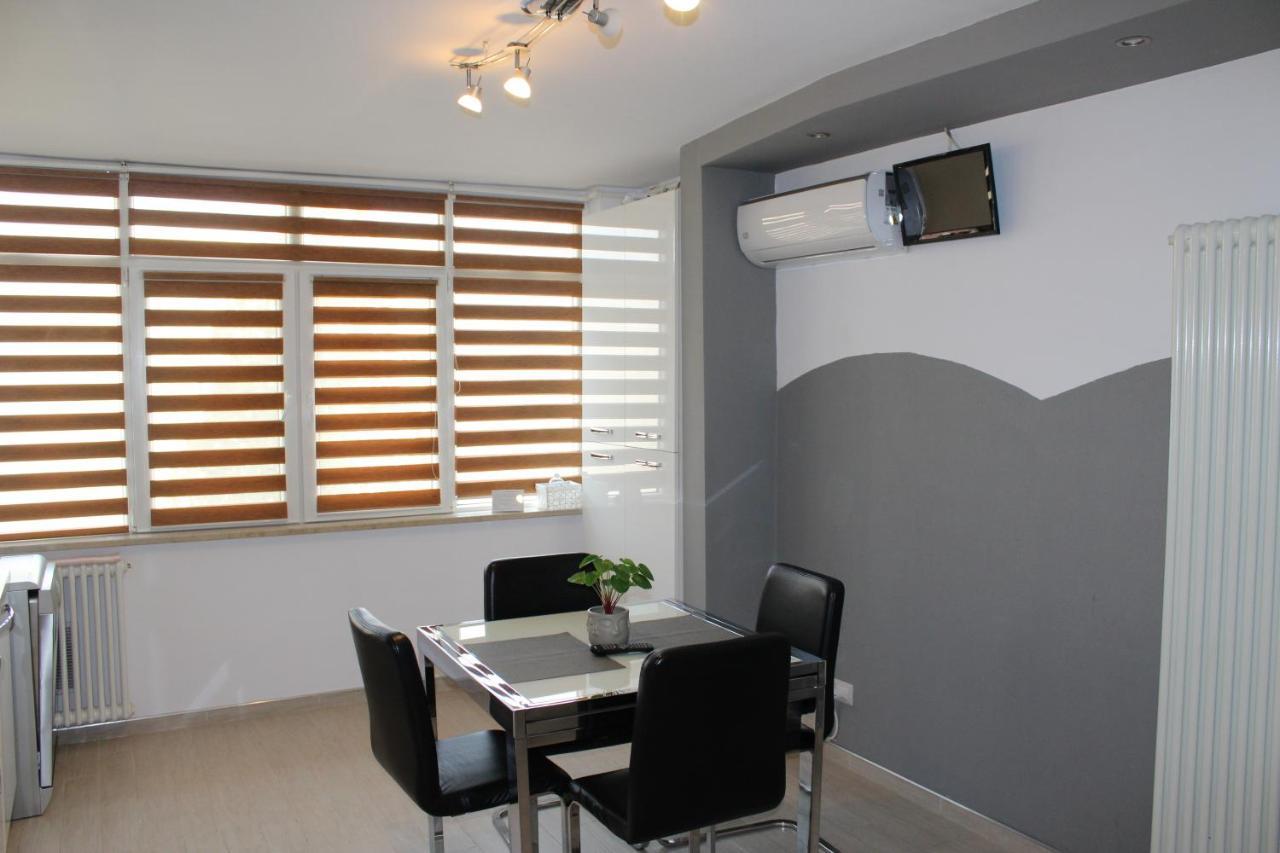 Denis Apartament Турда Экстерьер фото