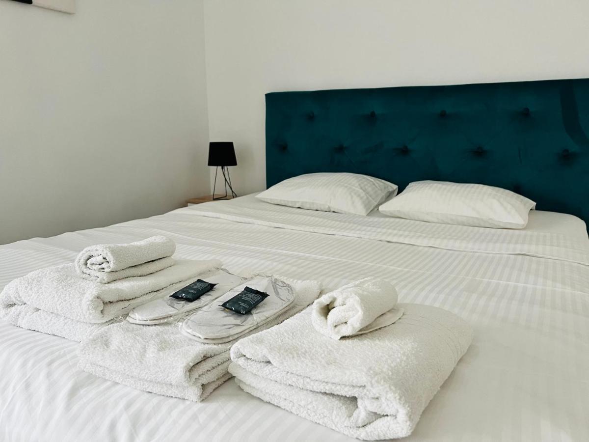 Denis Apartament Турда Экстерьер фото